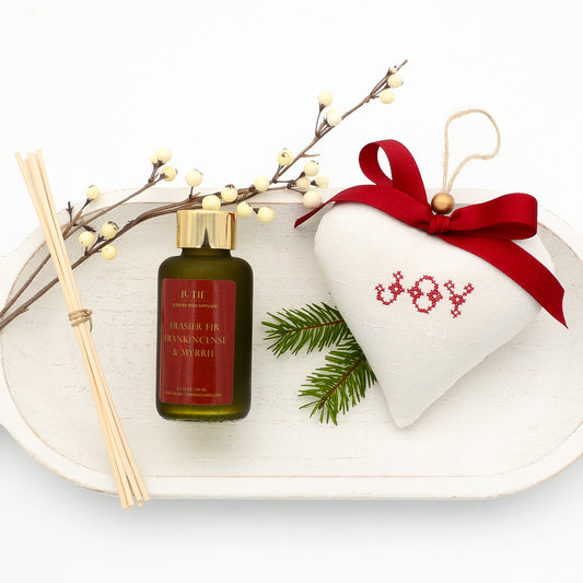 Gold, Frankincense & Myrrh Reed Diffuser Gift Set with Lavender Sachet