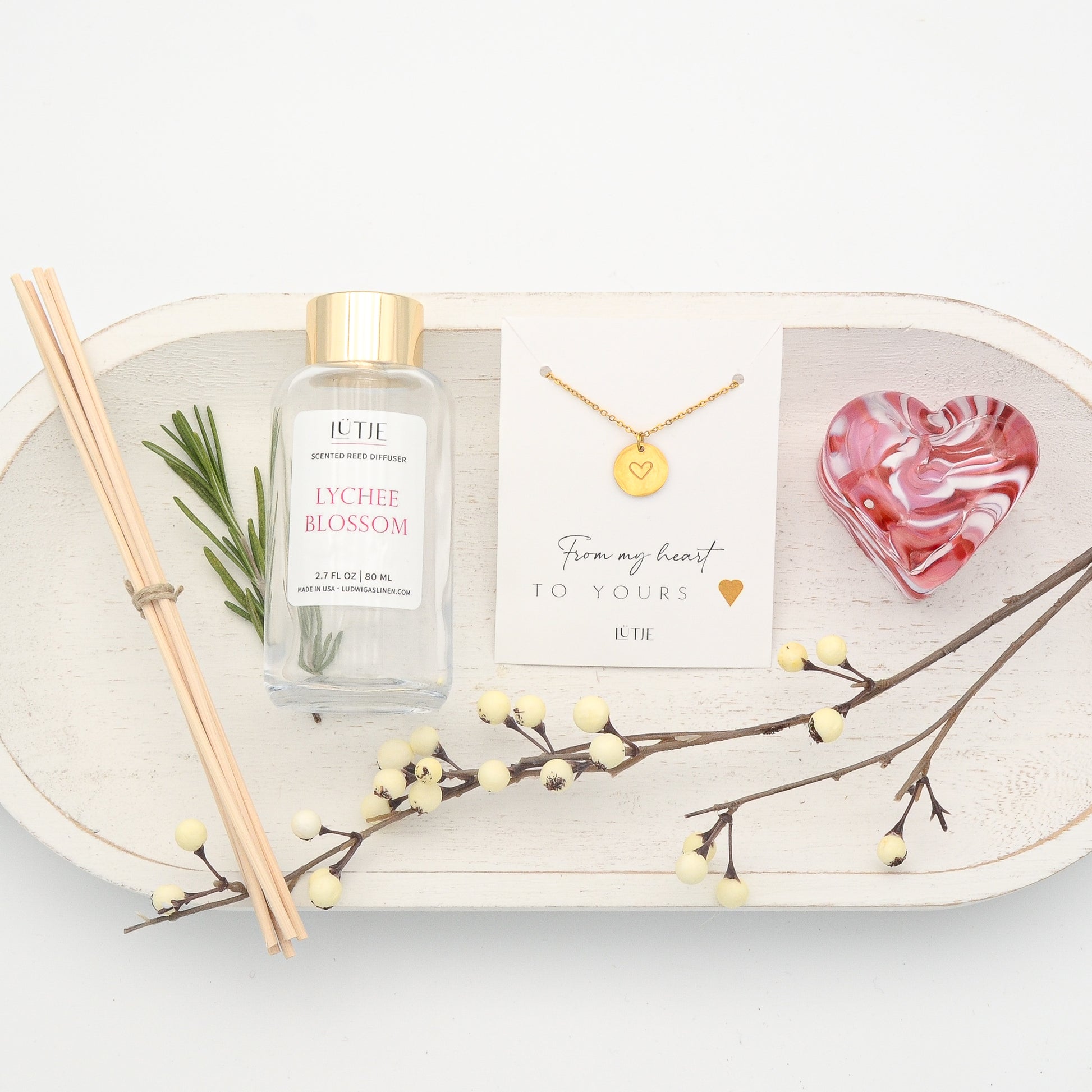 Lychee Blossom Diffuser with 18K Gold-Plated Necklace & Blossom Handblown Glass Heart