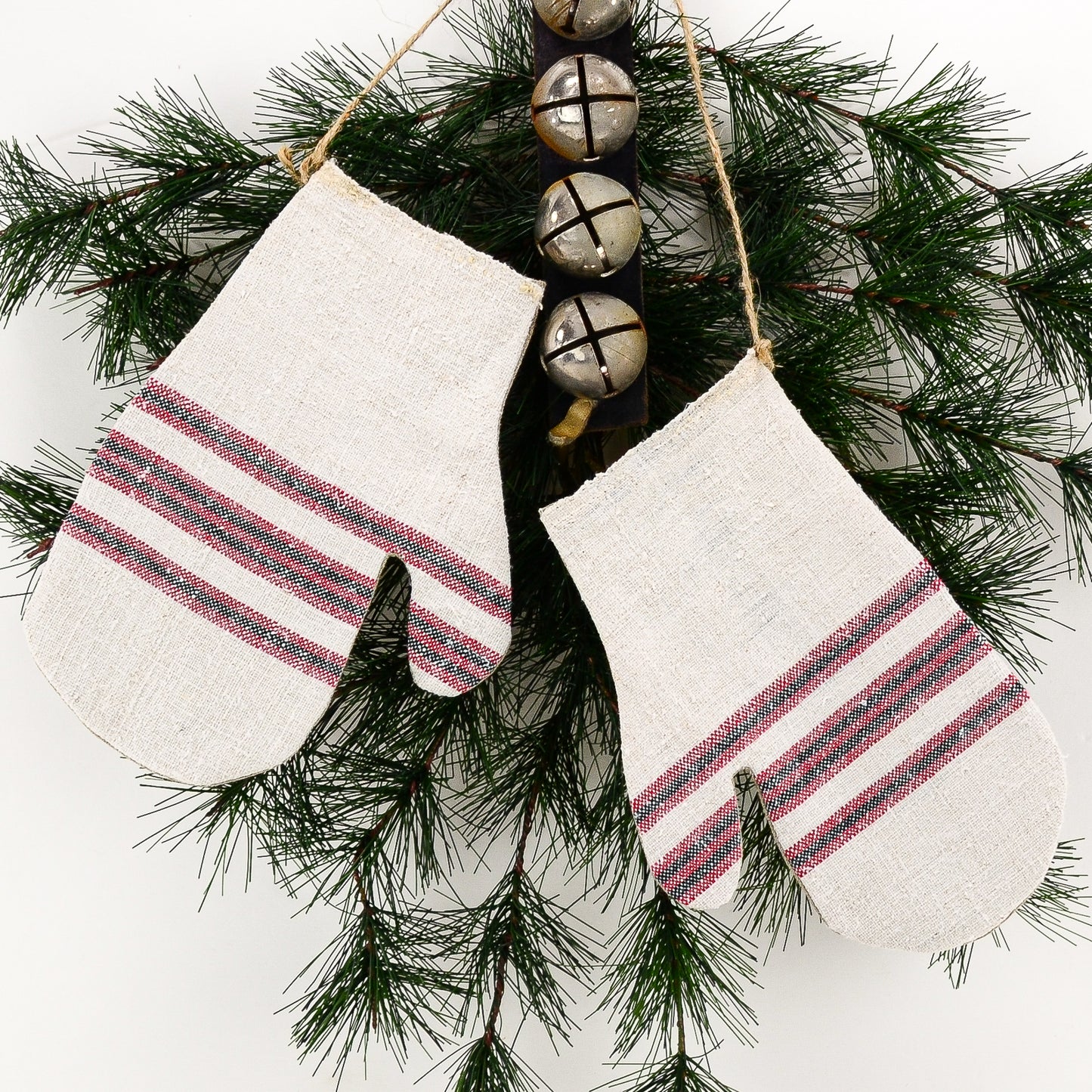 Rustic Linen Holiday Decoration - Mittens