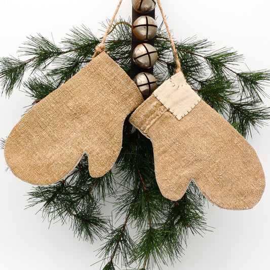 Rustic Linen Christmas Decoration - Mittens